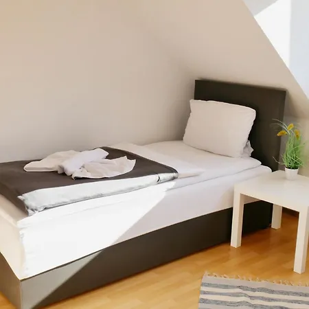 Sunnyhome Monteurwohnungen Und In Apartment Schwandorf in Bayern